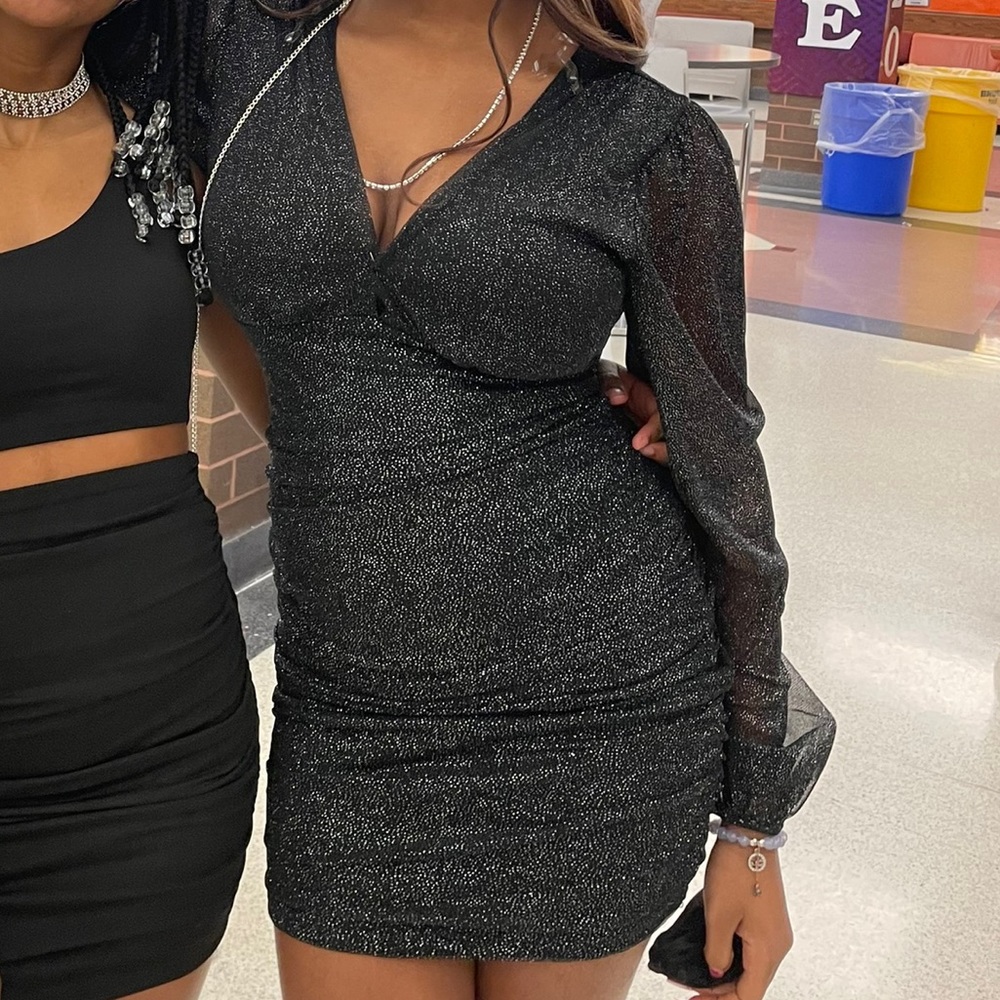 Hoco Windsor glitter long sleeve rutched mini bodycon dress loose bishop sleeve